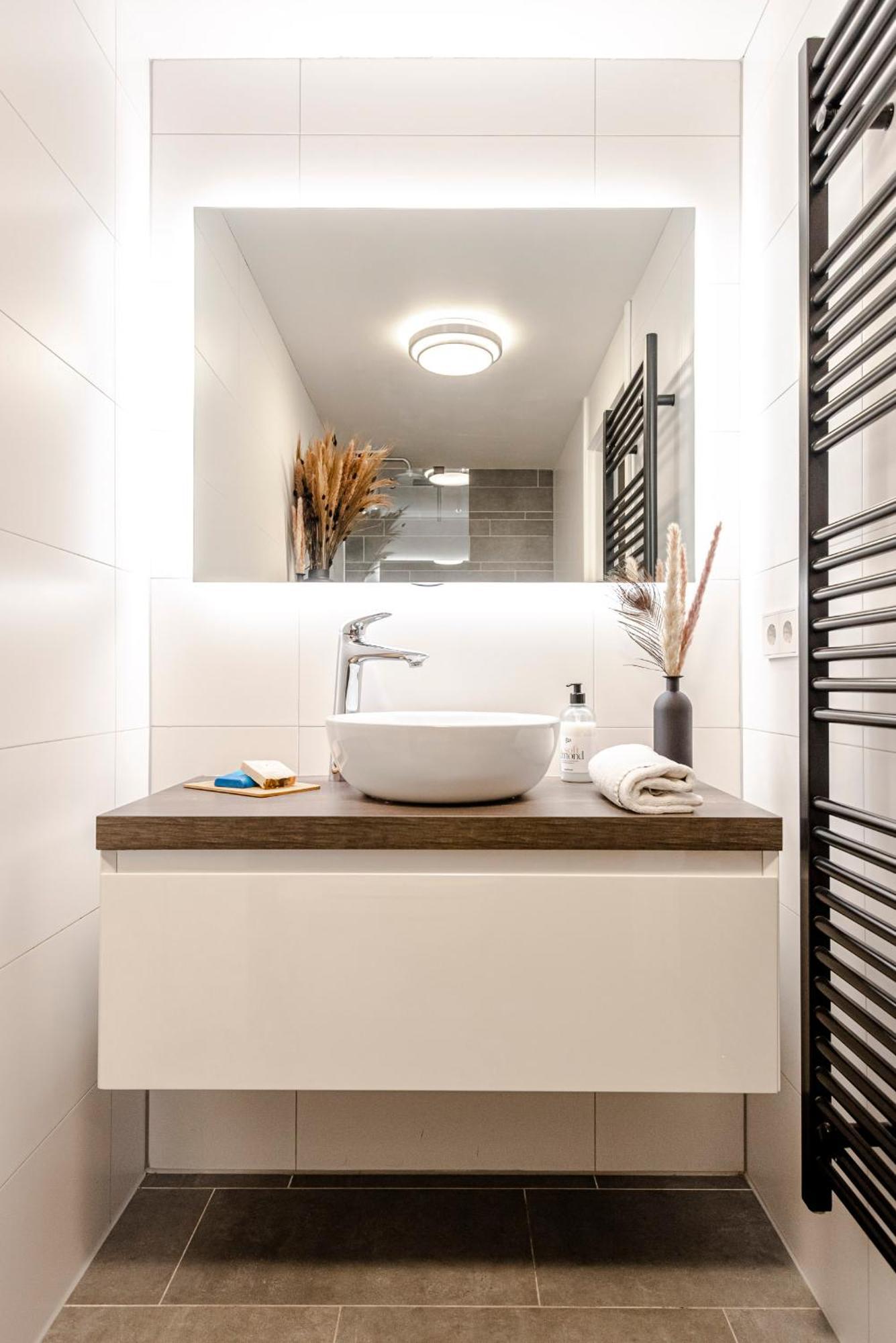 Oasis Studio- Free Parking Apartment *
